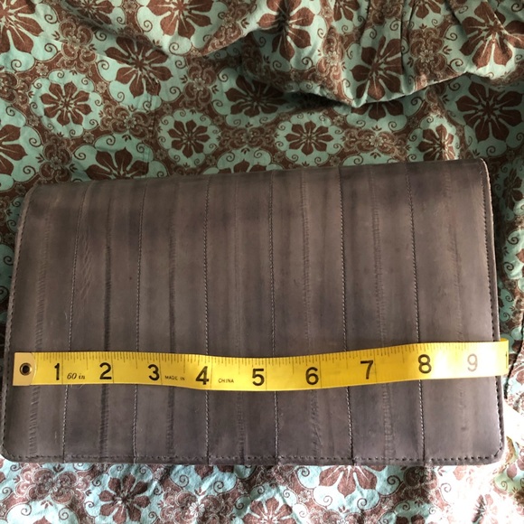 Eel Skin clutch - Picture 8 of 9
